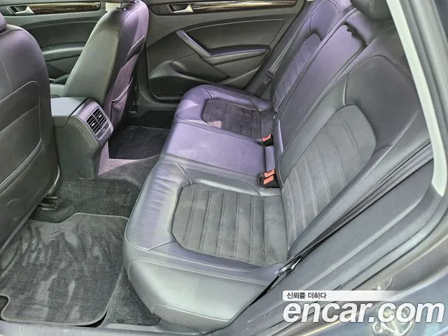 Volkswagen Passat 2015 — фото 13
