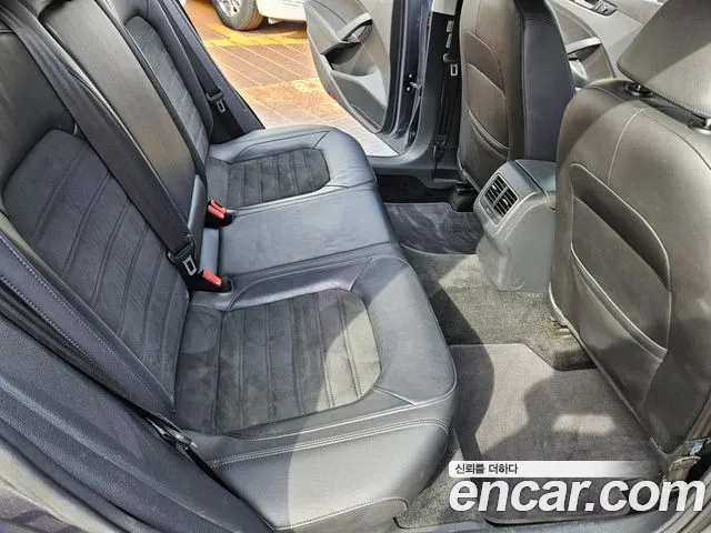Volkswagen Passat 2015 — фото 14