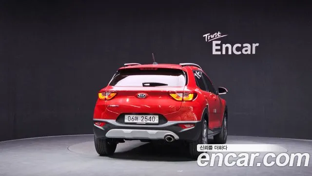 Kia Stonic 2018 — фото 4