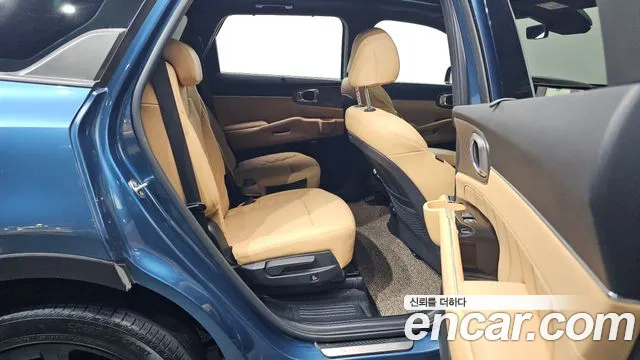 Kia Sorento 2023 — фото 16