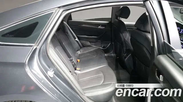 Hyundai Sonata 2019 — фото 18