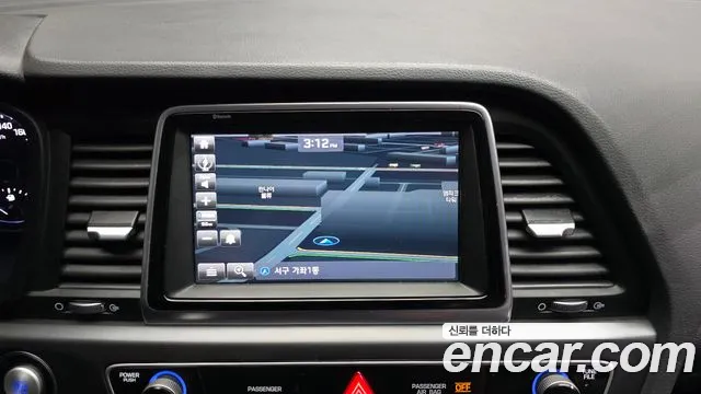 Hyundai Sonata 2019 — фото 20