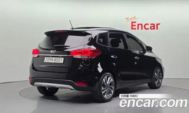 Kia Carens 2017 — фото 2
