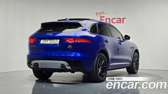 Jaguar F-PACE 2017 — фото 2