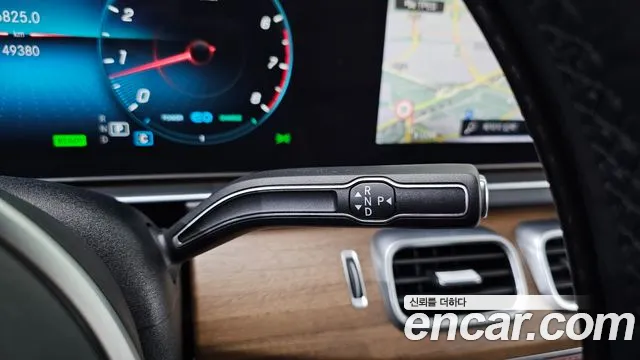 Mercedes-Benz GLE-Class 2019 — фото 12