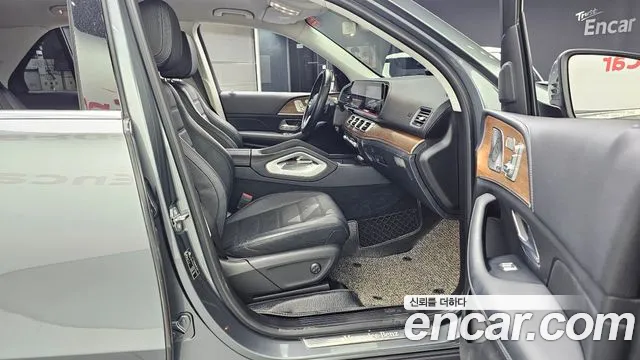 Mercedes-Benz GLE-Class 2019 — фото 17