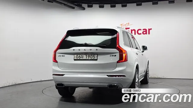 Volvo XC90 2019 — фото 4