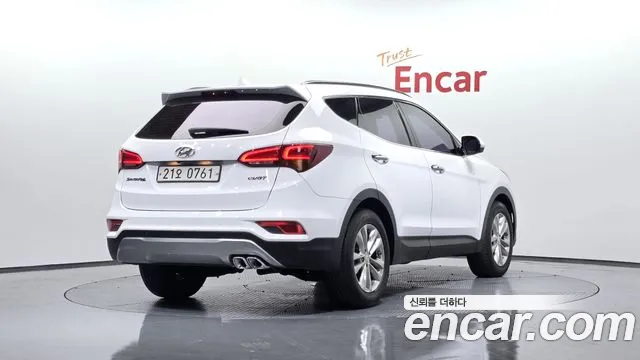 Hyundai Santafe 2016 — фото 1