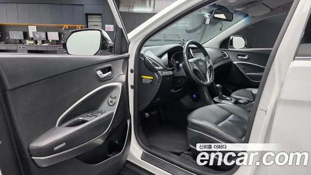Hyundai Santafe 2016 — фото 12