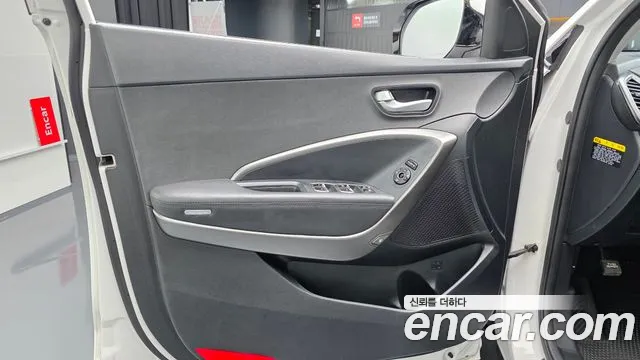 Hyundai Santafe 2016 — фото 13