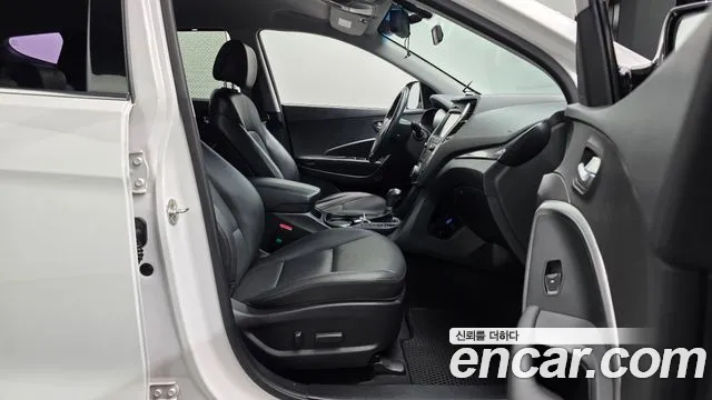 Hyundai Santafe 2016 — фото 15