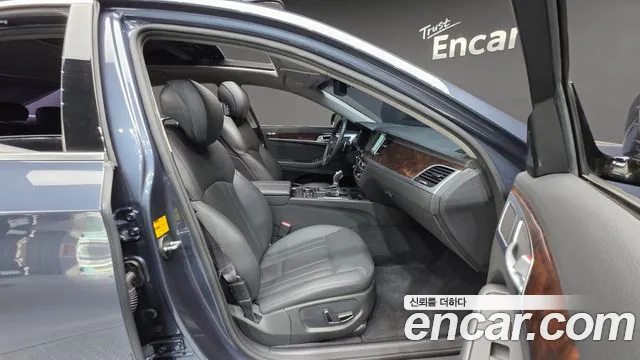 Hyundai Genesis 2016 — фото 10