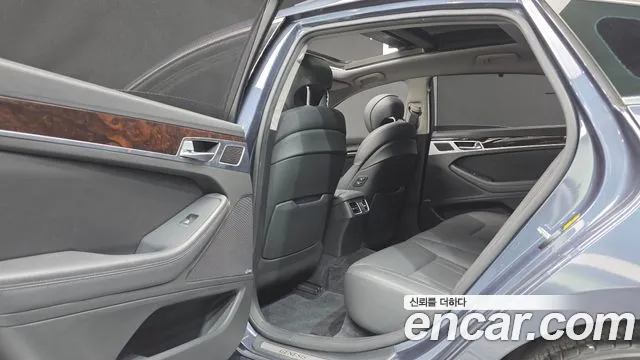 Hyundai Genesis 2016 — фото 18