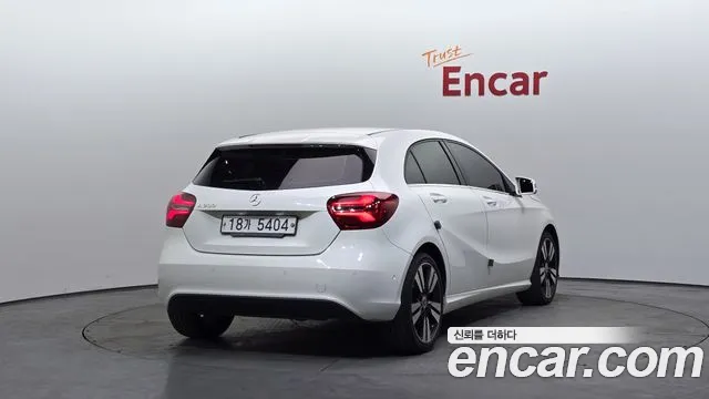 Mercedes-Benz A-Class 2018 — фото 2