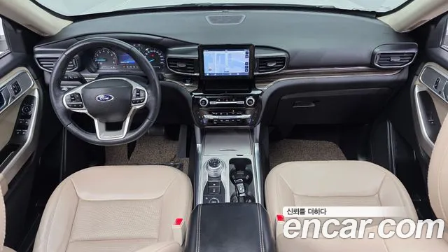 Ford Explorer 2023 — фото 10