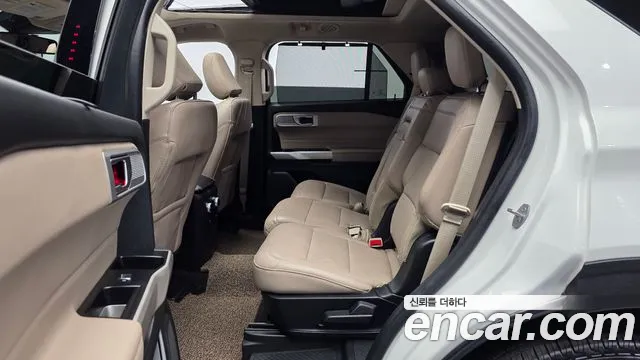Ford Explorer 2023 — фото 16