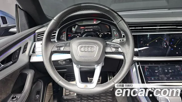 Audi Q8 2021 — фото 13