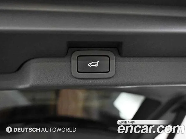 Land Rover Discovery 2018 — фото 20