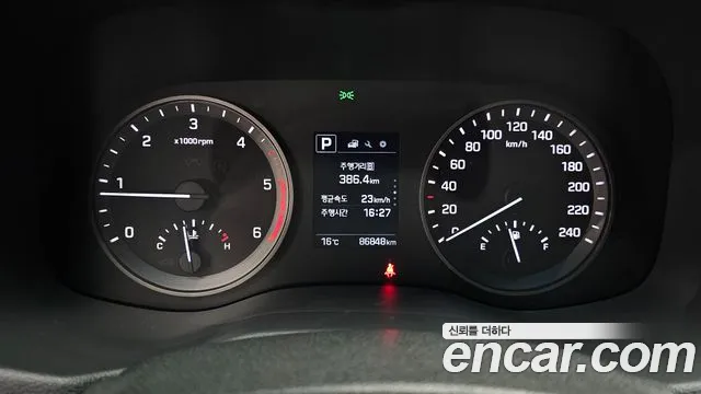 Hyundai Tucson 2016 — фото 11