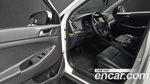 Hyundai Tucson 2016 — фото 17