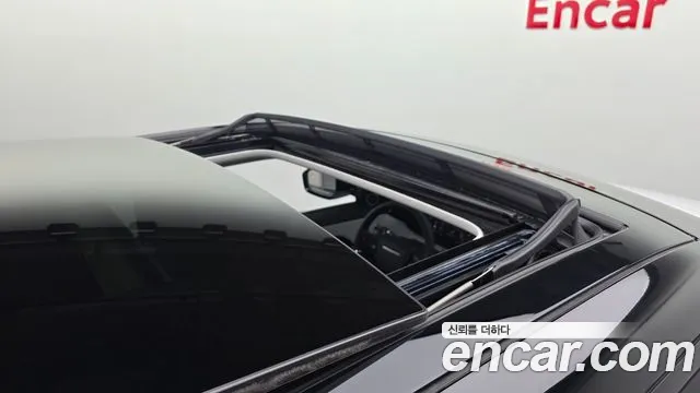 Land Rover Range Rover Evoque 2025 — фото 19