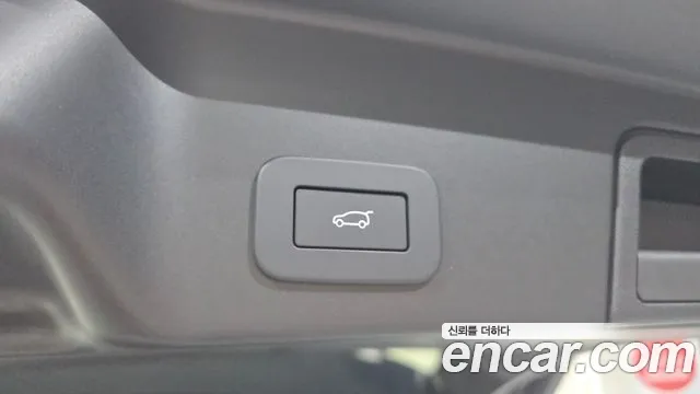 Land Rover Range Rover Evoque 2025 — фото 20