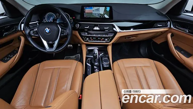 BMW 5-Series 2018 — фото 9