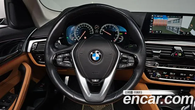 BMW 5-Series 2018 — фото 17