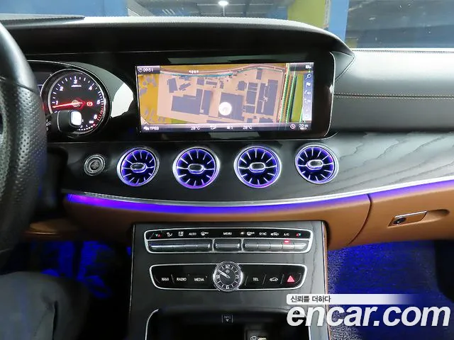 Mercedes-Benz E-Class 2019 — фото 14