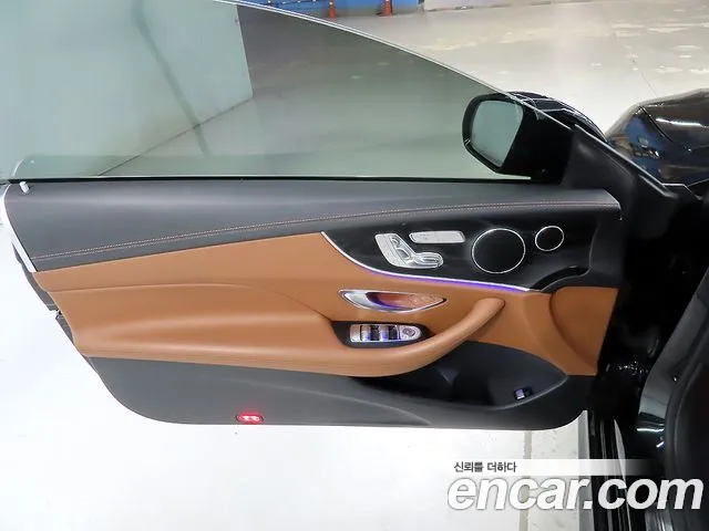 Mercedes-Benz E-Class 2019 — фото 15