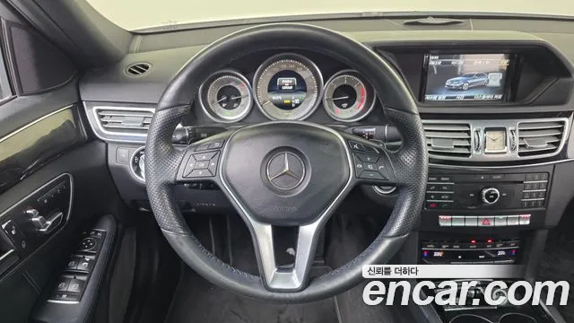 Mercedes-Benz E-Class 2016 — фото 13