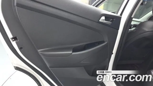 Hyundai Tucson 2020 — фото 15