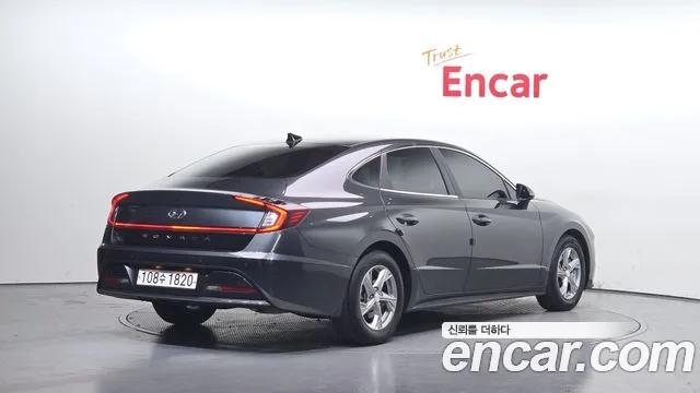 Hyundai Sonata 2022 — фото 2