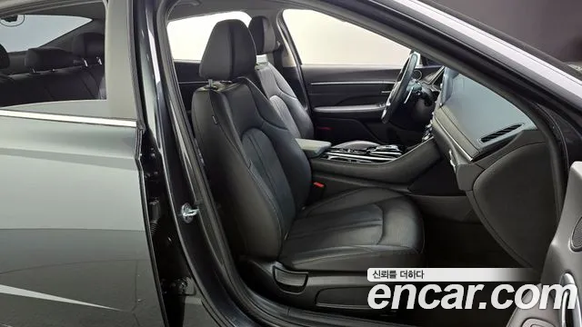 Hyundai Sonata 2022 — фото 18