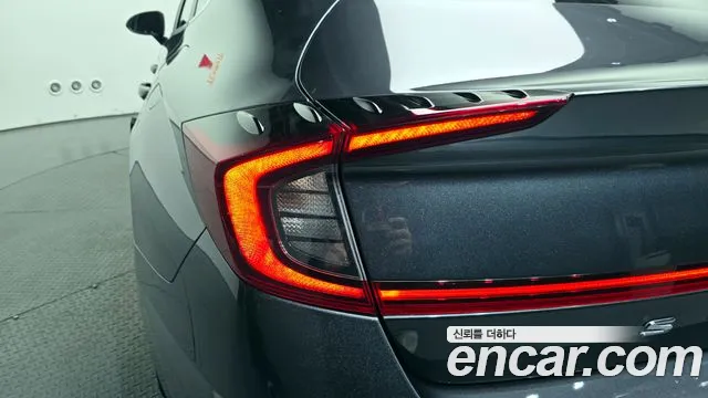 Hyundai Sonata 2022 — фото 9