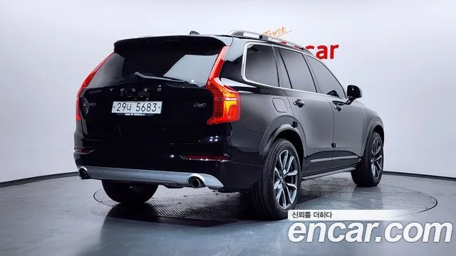 Volvo XC90 2018 — фото 2