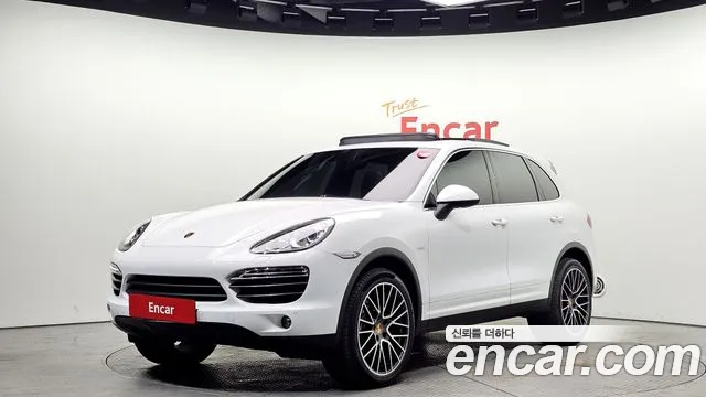 Porsche Cayenne 2013 — фото 1