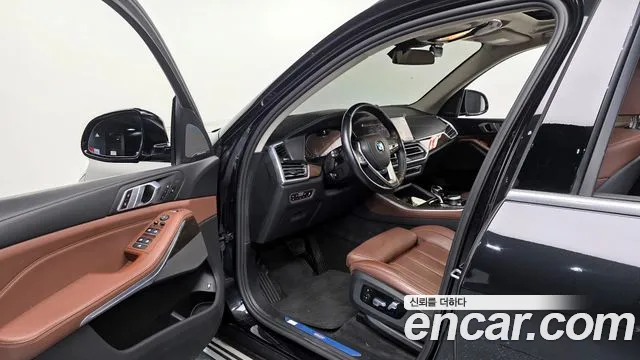 BMW X5 2021 — фото 10