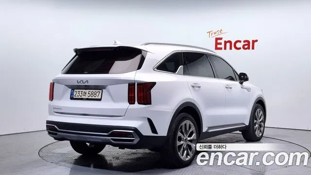 Kia Sorento 2023 — фото 2
