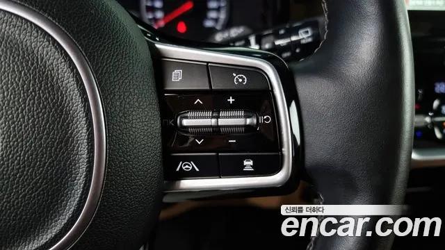 Kia Sorento 2023 — фото 15