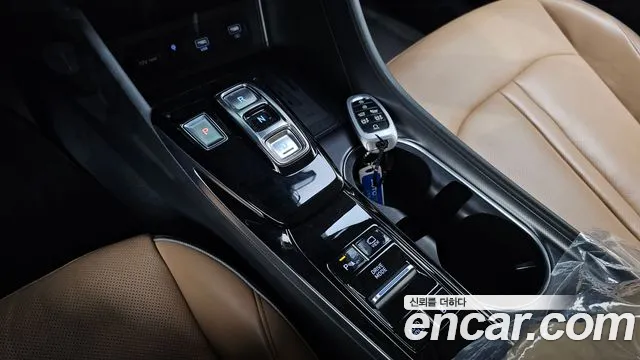 Hyundai Sonata 2020 — фото 11