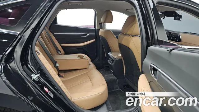Hyundai Sonata 2020 — фото 15