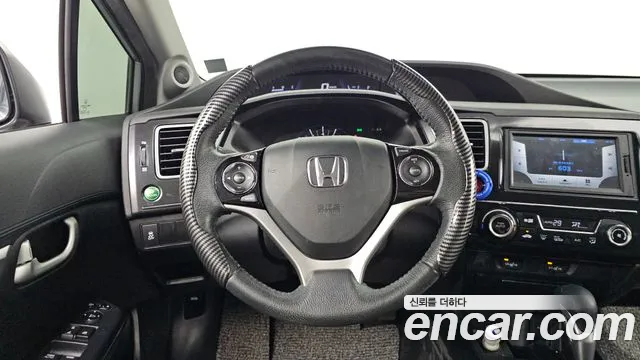 Honda Civic 2015 — фото 12