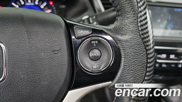 Honda Civic 2015 — фото 15