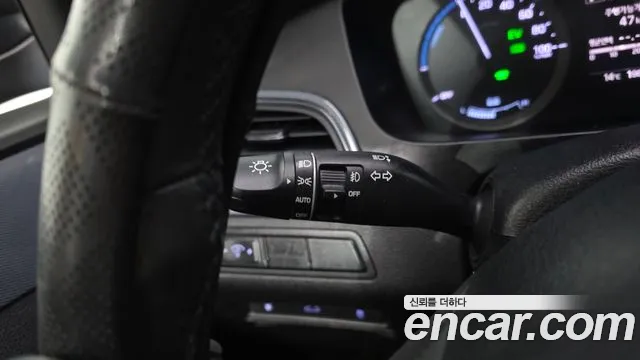 Hyundai Sonata 2015 — фото 19