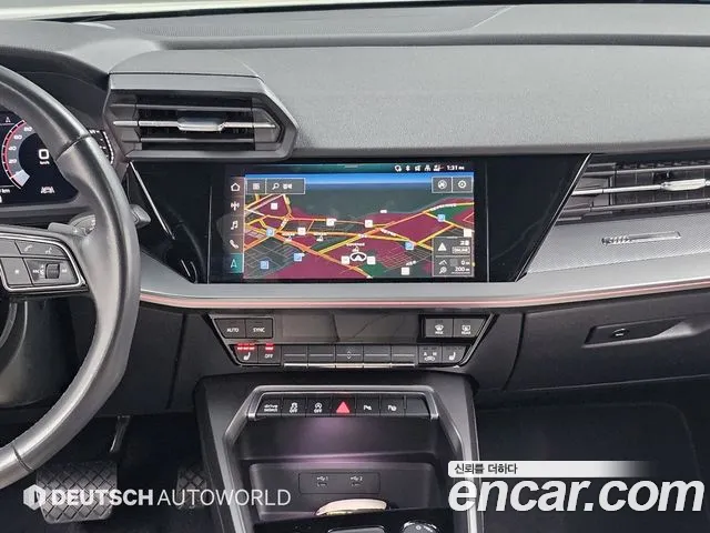 Audi A3 2023 — фото 14
