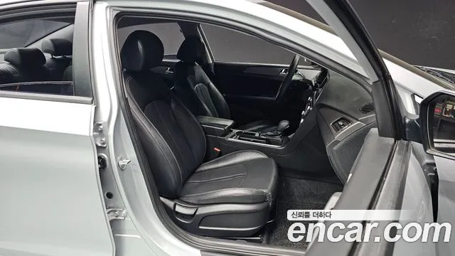 Hyundai Sonata 2018 — фото 12