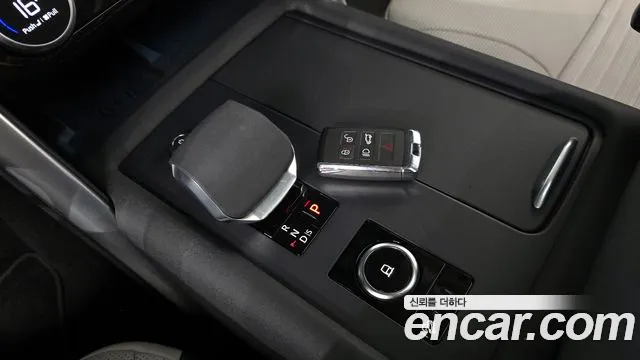 Land Rover Discovery 2025 — фото 9