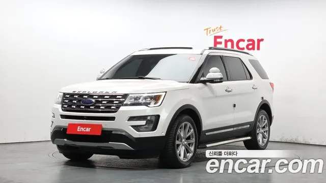 Ford Explorer 2017 — фото 1