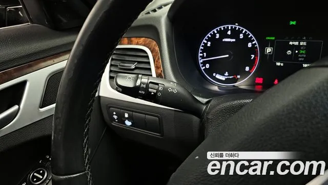 Hyundai Genesis 2015 — фото 16